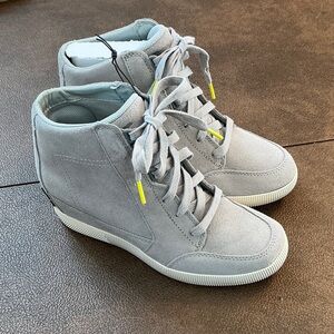 Brand New Sorel Out N About Wedge Grey Waterproof Shoe, Women's Sz 6.5